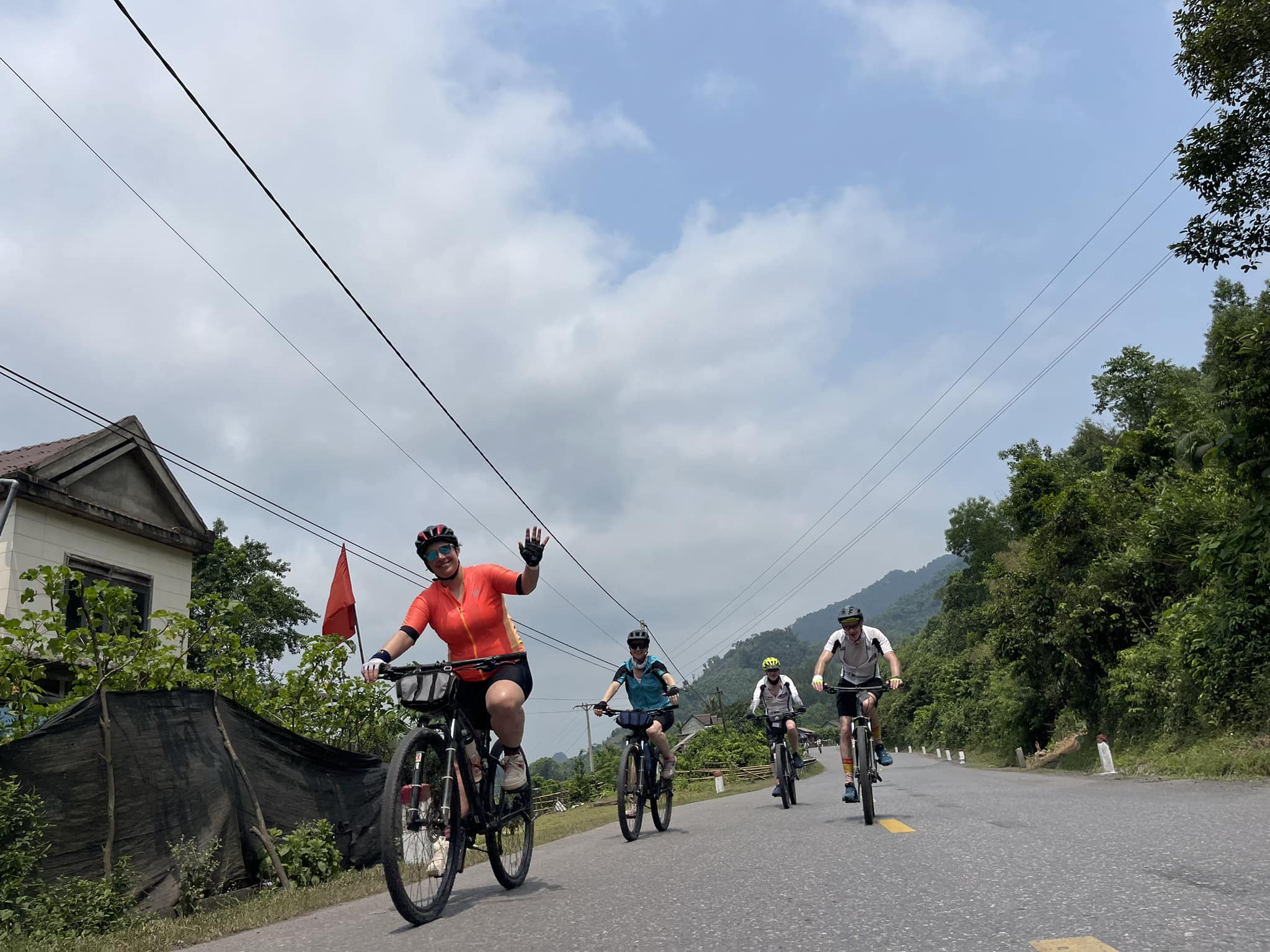 The Ultimate North-South Bike Tour of Vietnam 17 Days